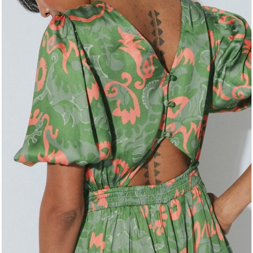 NWOT CLEOBELLA Claire Green Satin Jumpsuit Sz S Abstract Print Short Sleeve - Picture 5 of 13